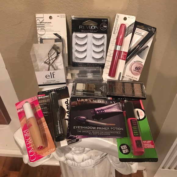 Other - ✨Assorted makeup bundle✨